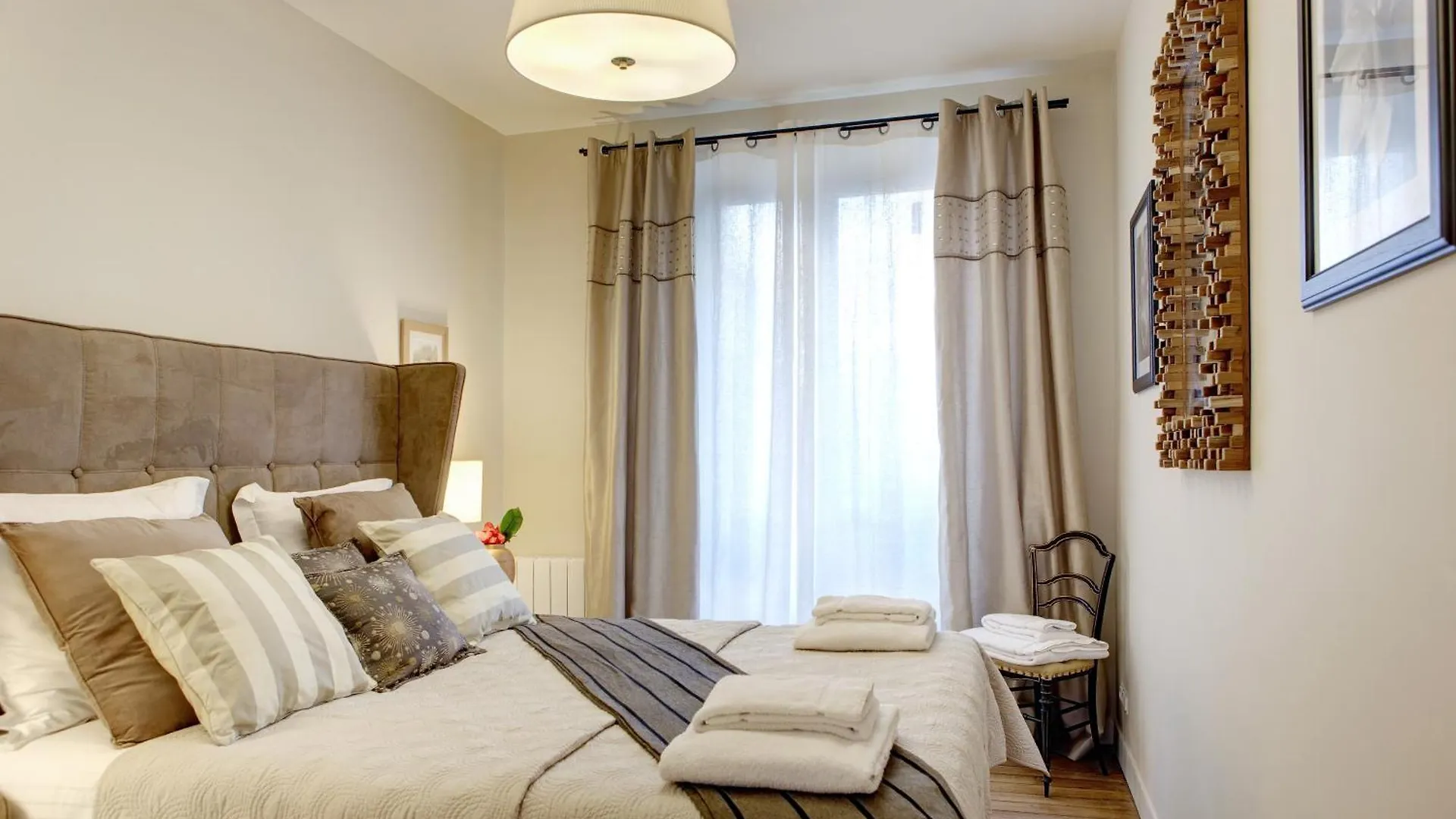 Paris Sevigne Elegant Residence