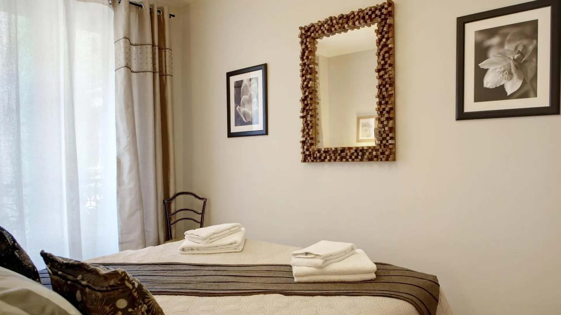 Paris Sevigne Elegant Residence 0*,